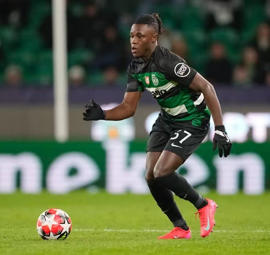 开云体育下载-包含里程碑夜！费耶诺德豪取连胜，法甲加时末段刷纪录，震撼外界，球探报告显示潜力的词条