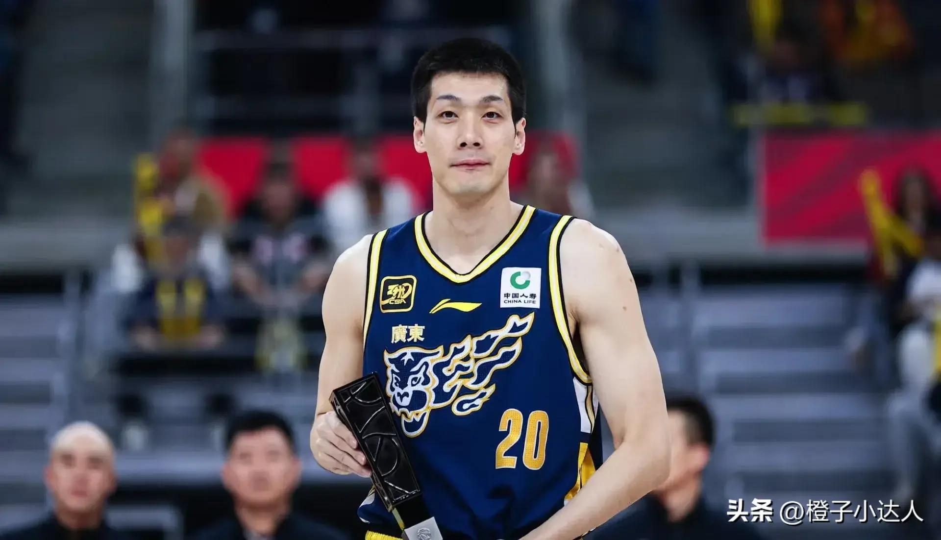 赛后广东宏远调整名单以备CBA常规赛；官宣签约环节打磨；震撼外界；纪律约束更严格的简单介绍