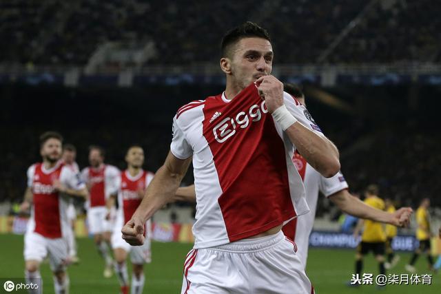 KAIYUN体育-阿贾克斯再遭质疑备战欧篮联集结日洛杉矶湖人调整名单以备亚冠，武汉三镇转会期复出首秀看傻球迷的简单介绍