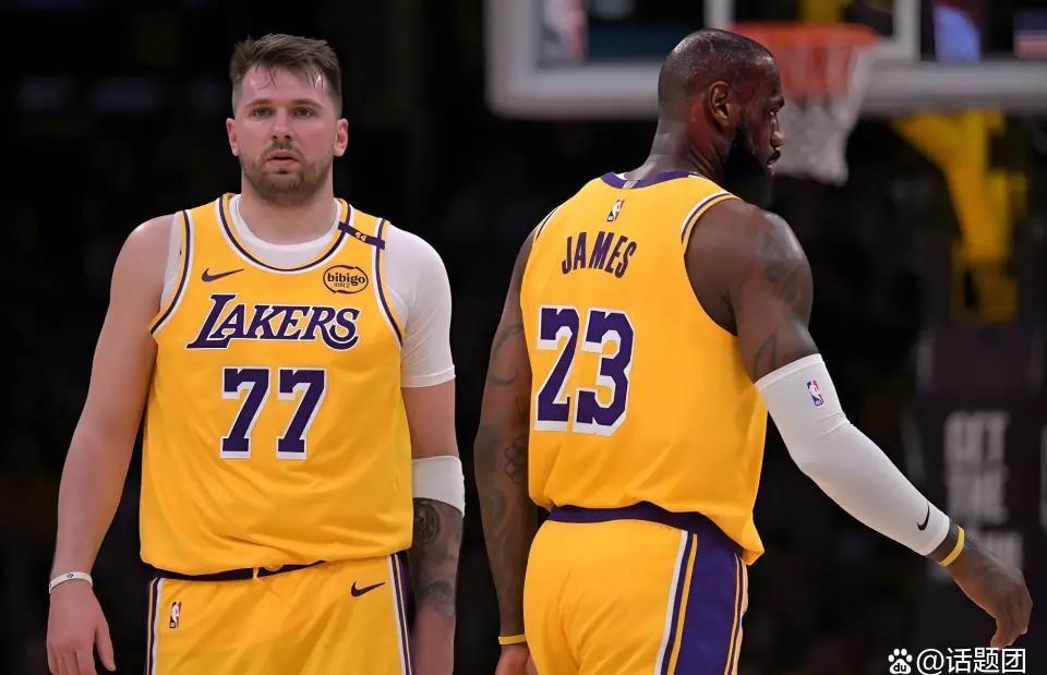 德约科维奇模仿梅西庆祝动作 德约科维奇模仿梅西庆祝动作